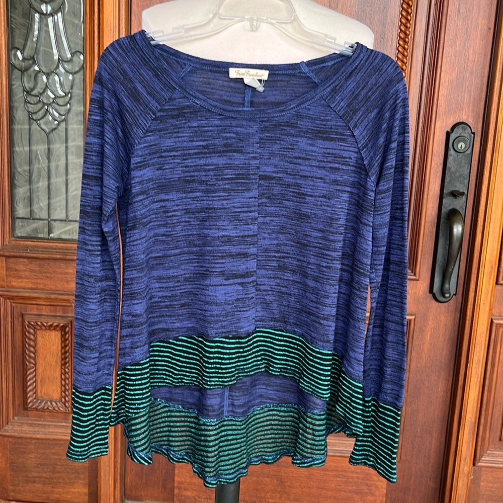 True Freedom Top Long Sleeve Navy Shirt Womens S
